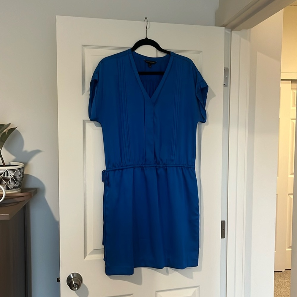 Banana Republic blue dress. Medium. Barely used, so basically new.